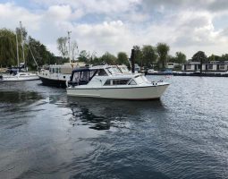 Aja onderhoud Stapel Motorboten te huur | Ownship.nl